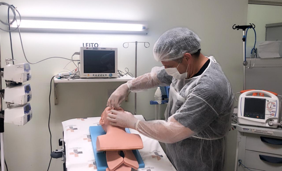 Em Foz, enfermeiros do Depen passam por capacitação para testagem da Covid-19