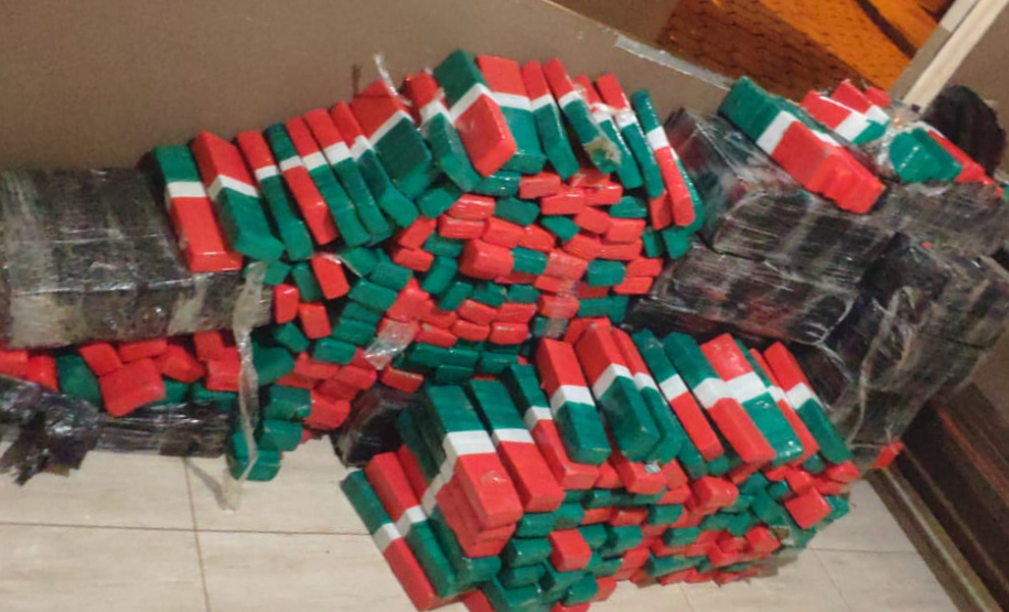 Polícia apreende 1,8 tonelada de maconha em Foz do Iguaçu