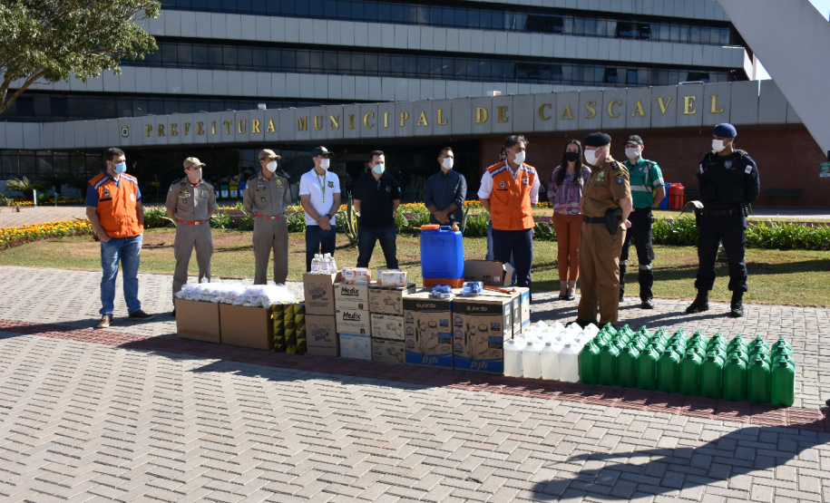 Forças policiais recebem equipamentos de proteção individual em Cascavel para prevenção à Covid-19