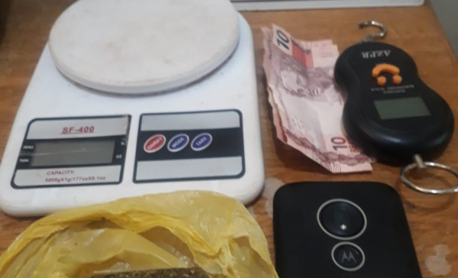 Durante fase da Operação Ostensividade II no Norte Pioneiro do Paraná, drogas são apreendidas e cidadãos são orientados