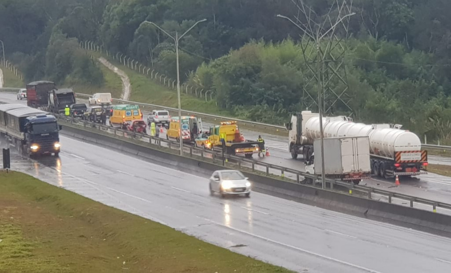 BPMOA presta apoio em grave acidente na BR 276 em São José dos Pinhais, na RMC