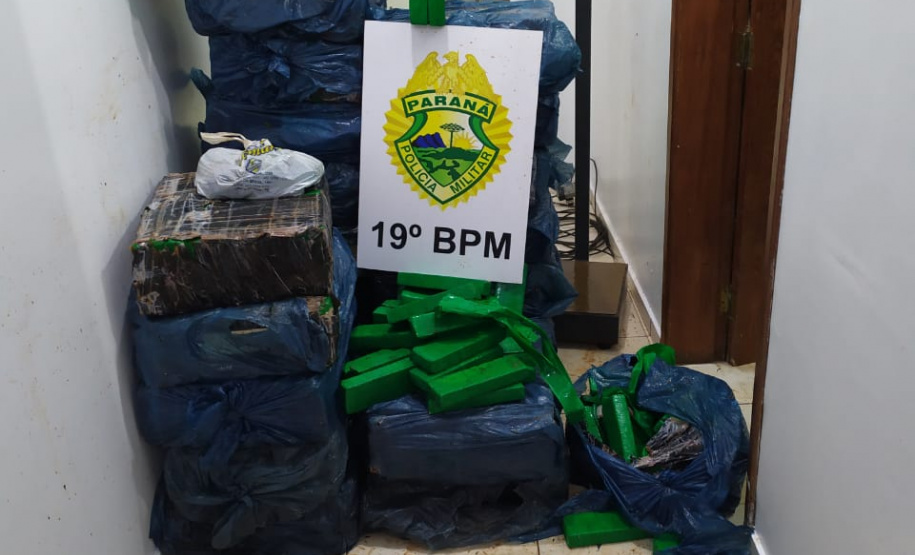 No Oeste do PR, PM apreende 675 quilos de maconha em duas abordagens