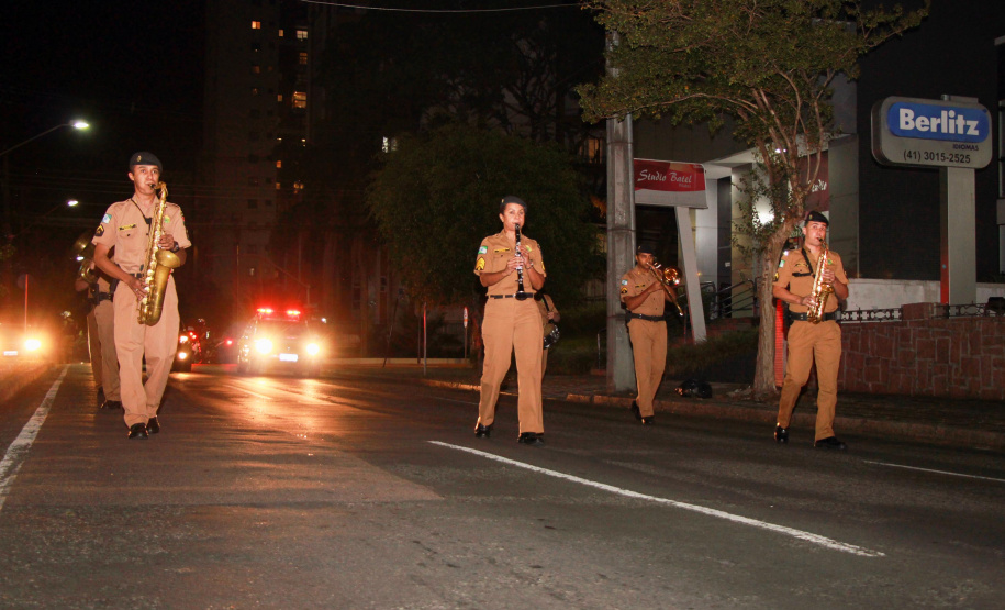Banda da PM se apresenta em Fazendinha e Água Verde