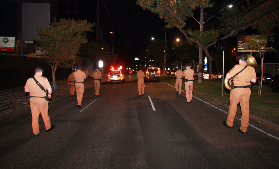 Banda da PM se apresenta em Fazendinha e Água Verde