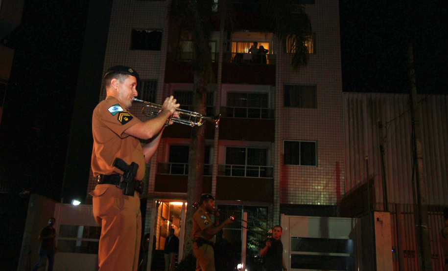 Banda da PM se apresenta em Fazendinha e Água Verde
