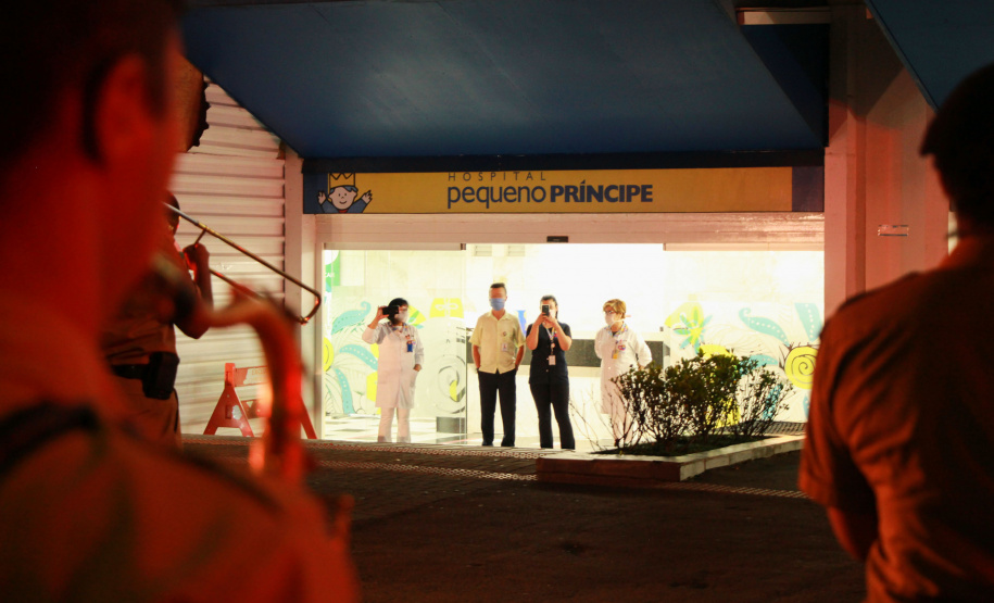 Banda da PM se apresenta em Fazendinha e Água Verde