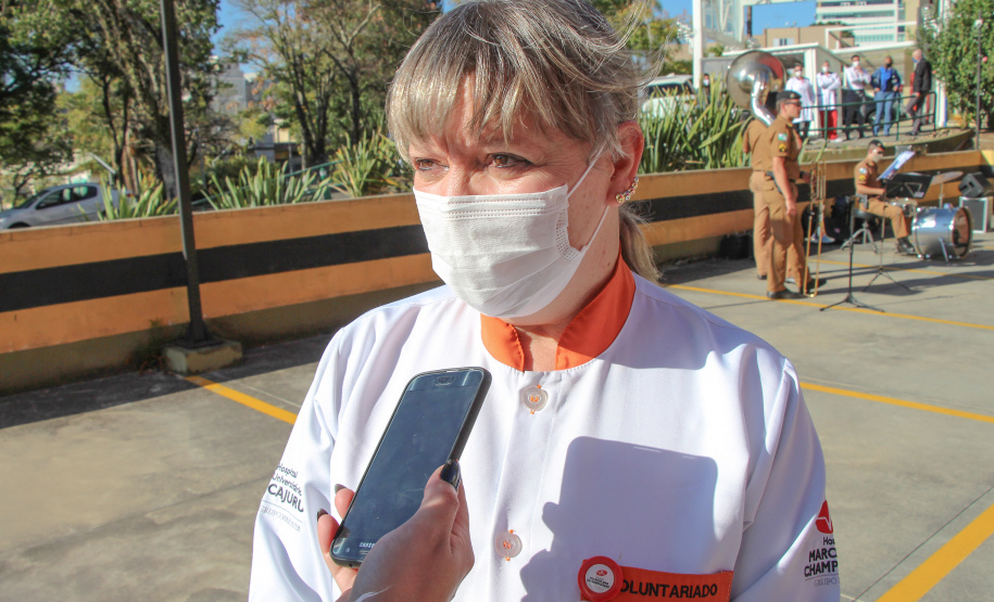 Banda de Música da PM faz homenagem para enfermeiros do Hospital da PM no Dia Internacional da Enfermagem