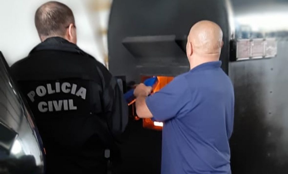 Polícia Civil incinera 1,5 tonelada de drogas em São José dos Pinhais