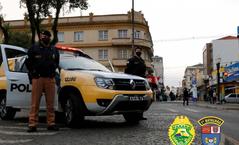 Com a Operação Centro II, PM encaminha 15 pessoas e apreende quatro quilos de drogas em Ponta Grossa