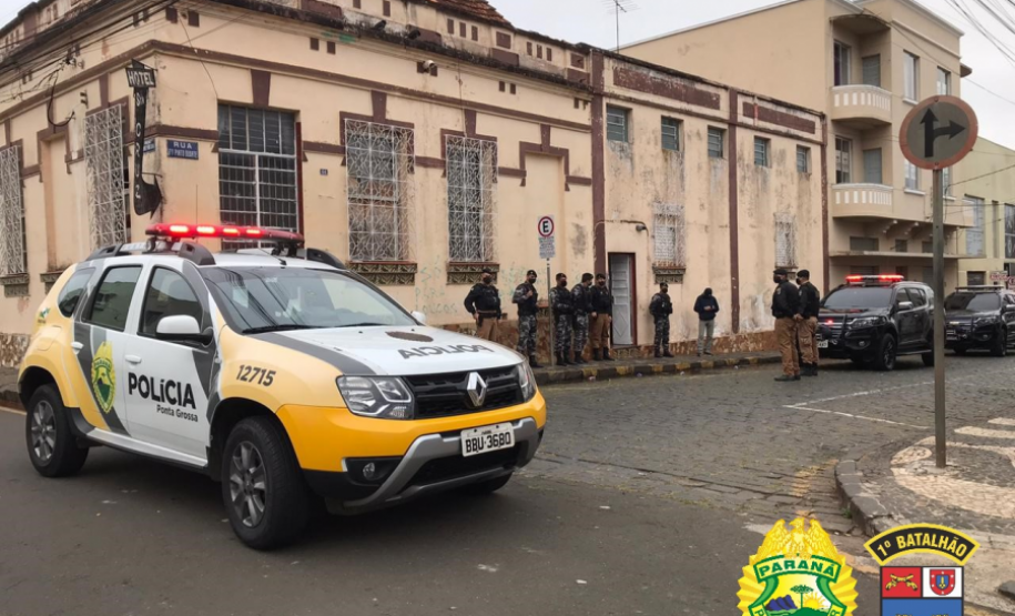 Com a Operação Centro II, PM encaminha 15 pessoas e apreende quatro quilos de drogas em Ponta Grossa