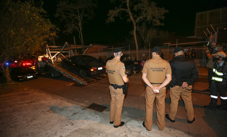 Ação fiscaliza e fecha bares durante a pandemia