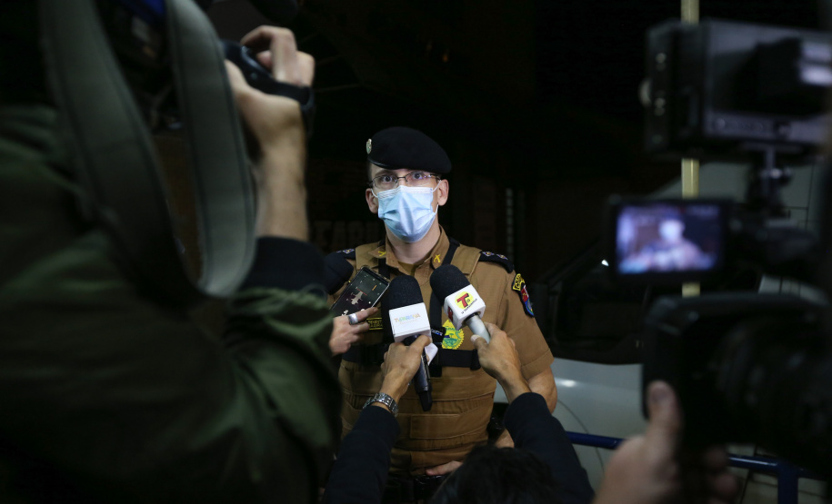 Ação fiscaliza e fecha bares durante a pandemia