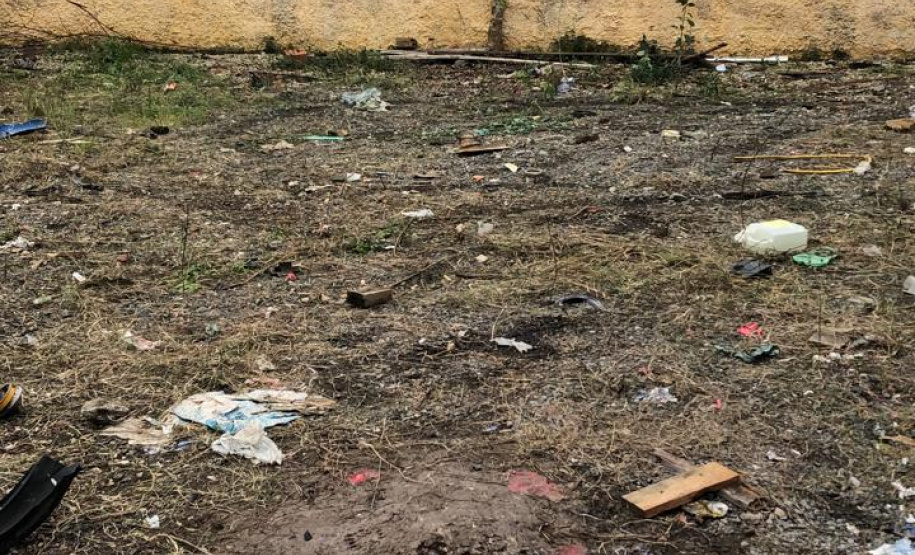 Segurança retira veículos do pátio da Delegacia Alto Maracanã