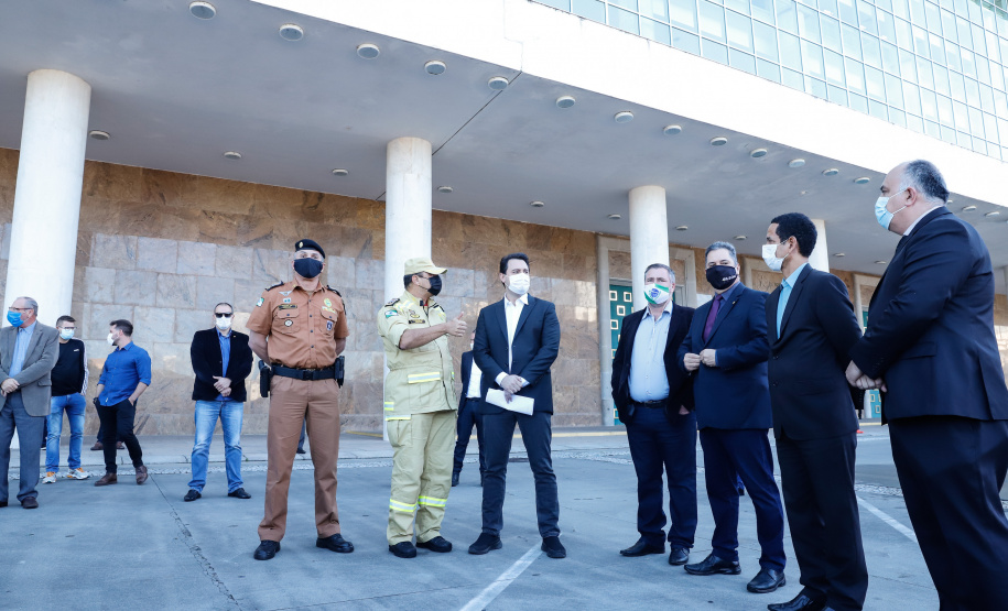 Governo reforça Corpo de Bombeiros com 34 novos veículos