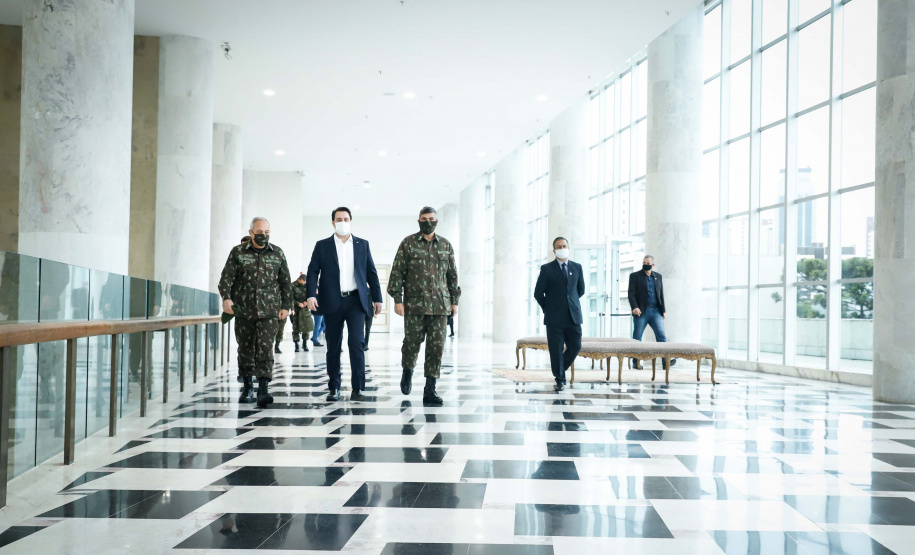 Governo propõe parceria com Exército para elaboração de projetos