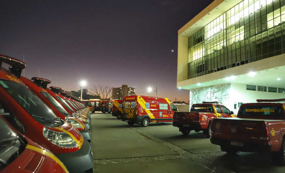Governo reforça Corpo de Bombeiros com 34 novos veículos