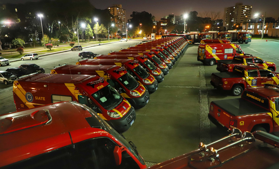 Governo reforça Corpo de Bombeiros com 34 novos veículos