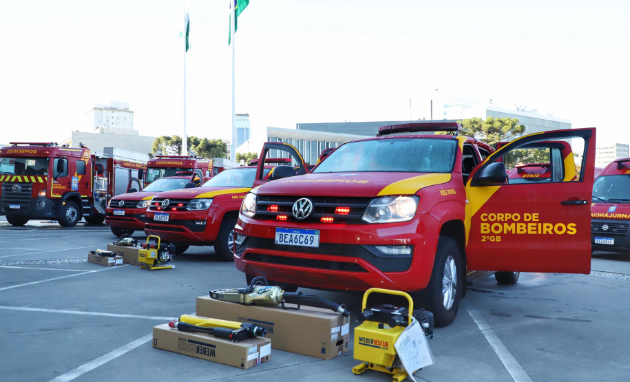 Governo reforça Corpo de Bombeiros com 34 novos veículos