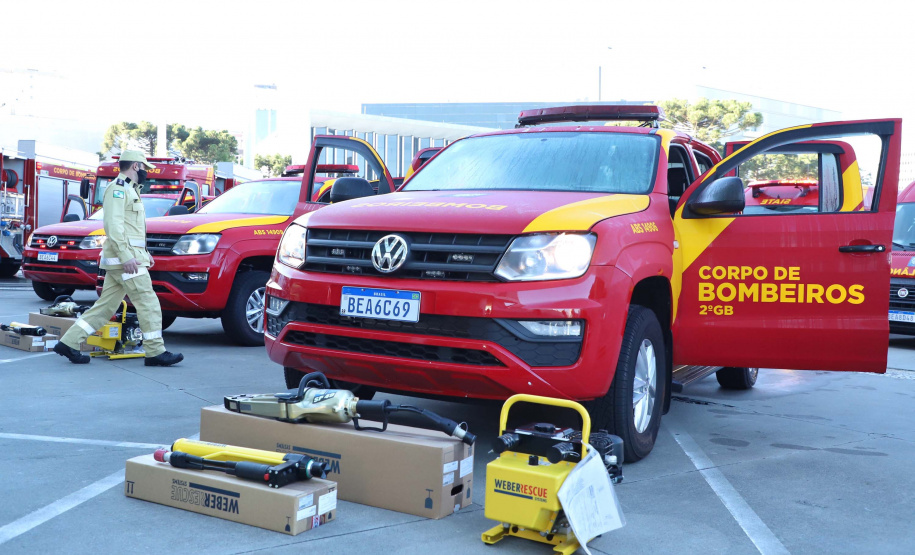 Governo reforça Corpo de Bombeiros com 34 novos veículos