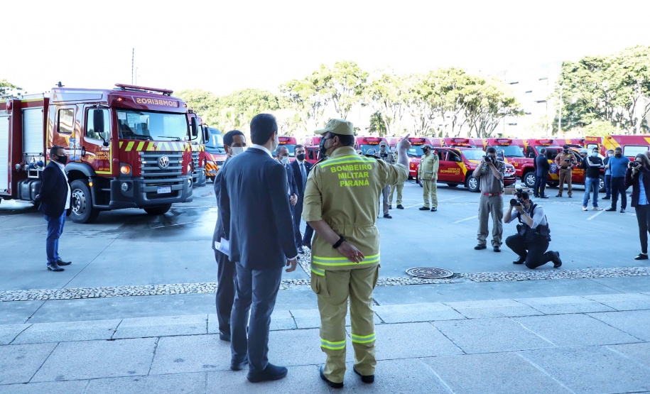 Governo reforça Corpo de Bombeiros com 34 novos veículos