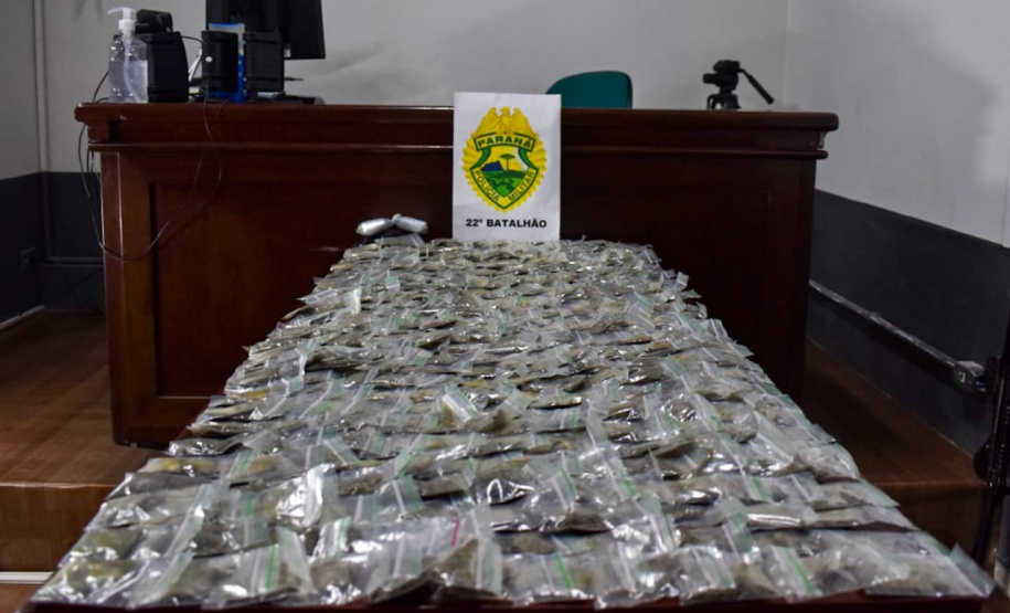 Com a Operação Spazzare, PM cumpre nove Mandado de Busca e Apreensão sobre o tráfico de drogas, em Colombo (PR)