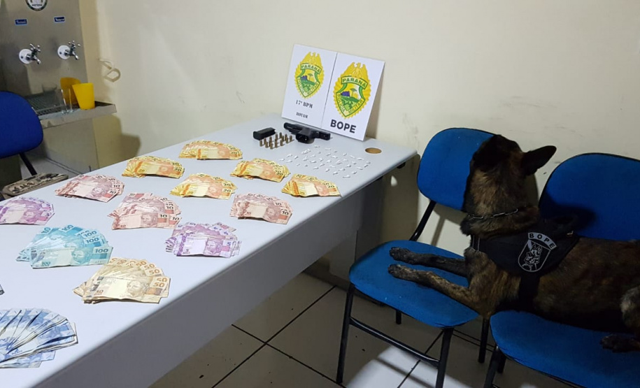 PM cumpre 16 mandados de Busca e Apreensão e apreende mais de R$ 33 mil com a operação Reservada, na RMC