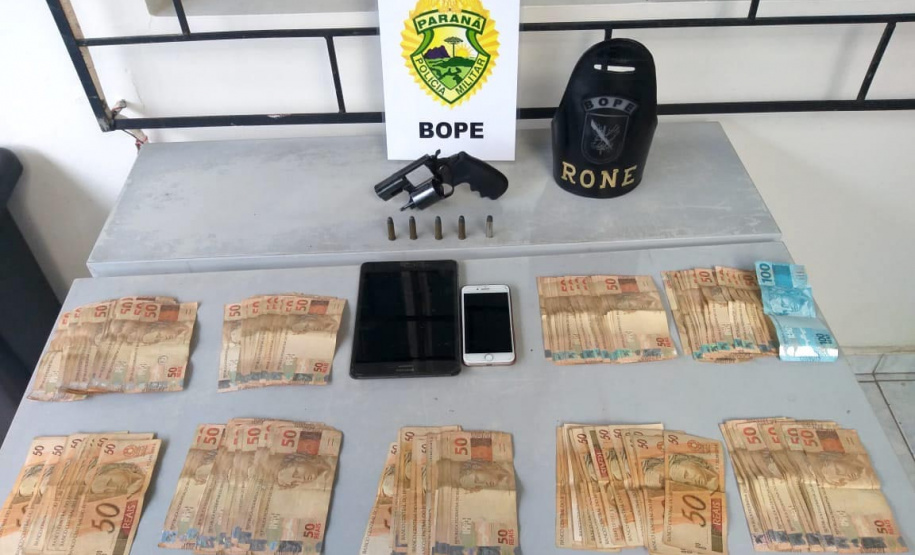 Polícia prende envolvidos com tráfico e lavagem de dinheiro