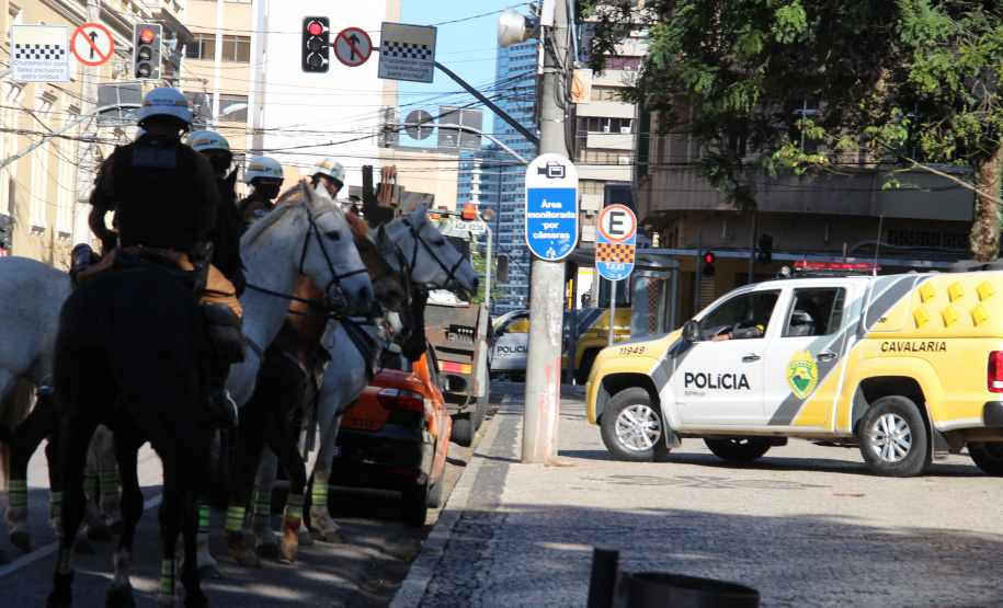 Esquema de segurança da Polícia Militar garante manistestações pacíficas neste domingo