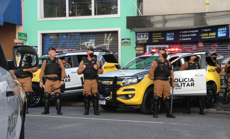 Esquema de segurança da Polícia Militar garante manistestações pacíficas neste domingo