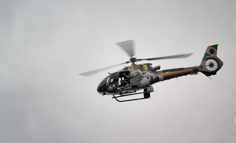 Em Campo Largo, vítima de acidente de carro é resgatada por aeronave da Polícia Militar