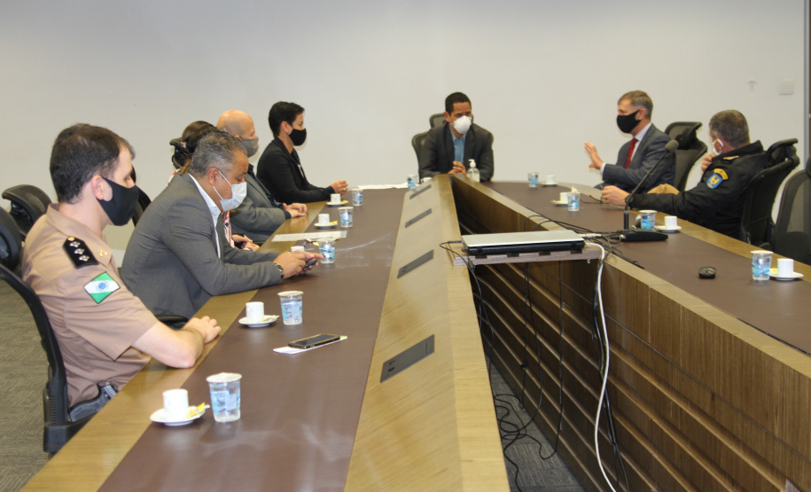 Segurança e prefeitura de Pinhas vão compartilhar informações