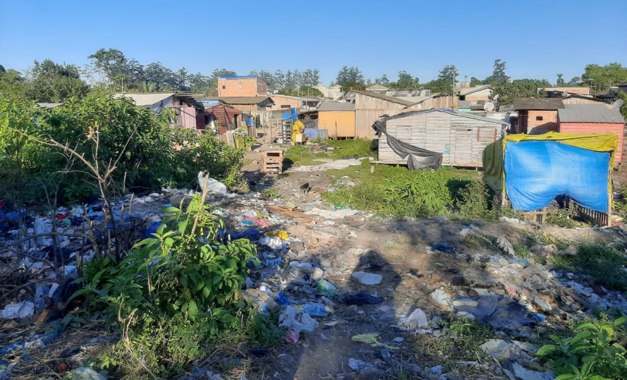 PCPR fiscaliza situação de crianças e adolescentes na Vila Santa Maria