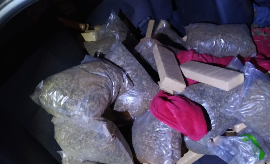 Com duas abordagens, Batalhão Rodoviário apreende mais de 700 quilos de maconha no Interior do estado