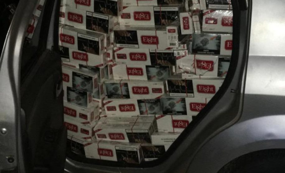 PM prende três pessoas e apreende quatro veículo com contrabando no Noroeste do estado