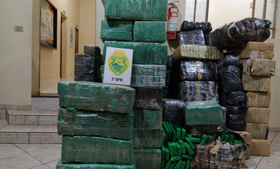 Mais de uma tonelada de maconha é apreendida em Santo Antônio da Platina