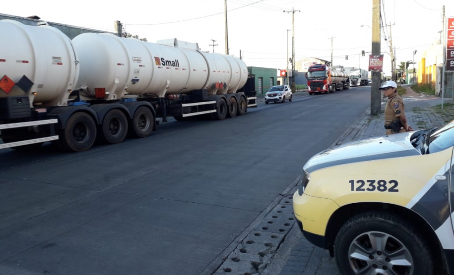 Furtos de carga de caminhões em Paranaguá caem 91% com a Operação Carga Segura no Litoral