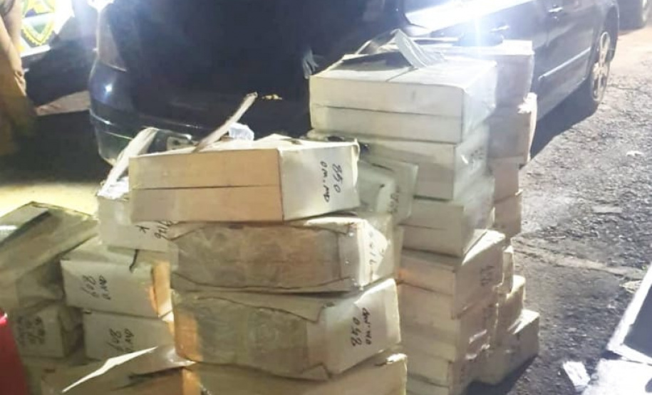 PM de Londrina apreende 200 óculos contrabandeados durante abordagem