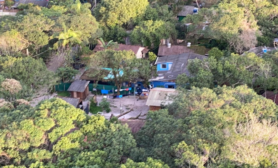 Reforço da presença da PM na Ilha do Mel inibe tráfico de drogas e invasão de áreas de proteção ambiental