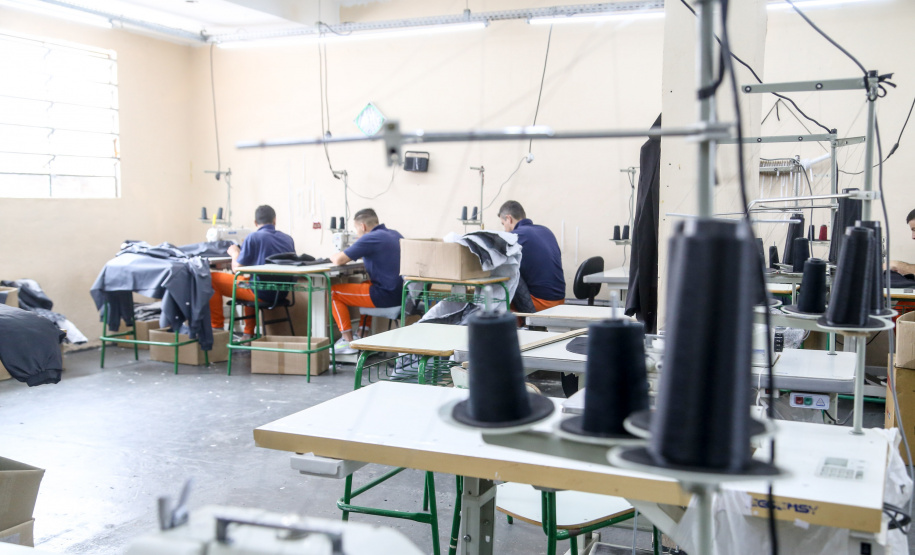 Mais de 29% dos presos trabalham no Paraná