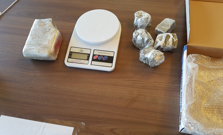 PM prende quatro pessoas envolvidas com tráfico de drogas no Litoral durante Operação Ankle