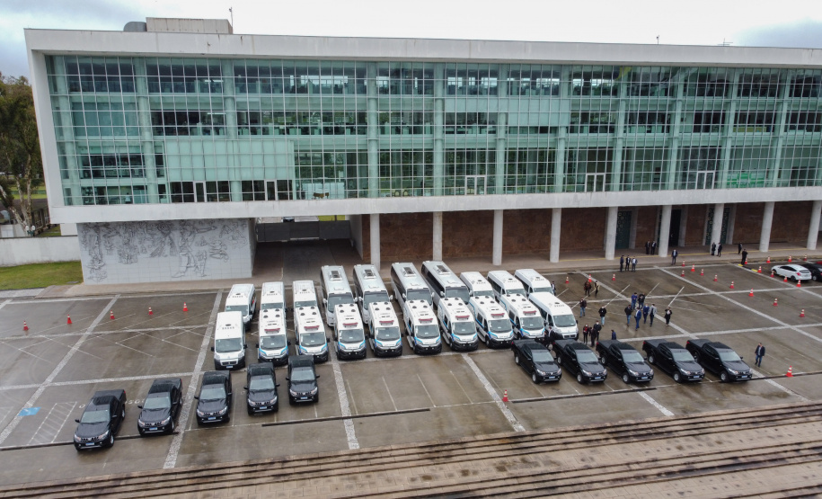 Estado entrega R$ 3,9 milhões em nova frota de veículos ao Departamento Penitenciário