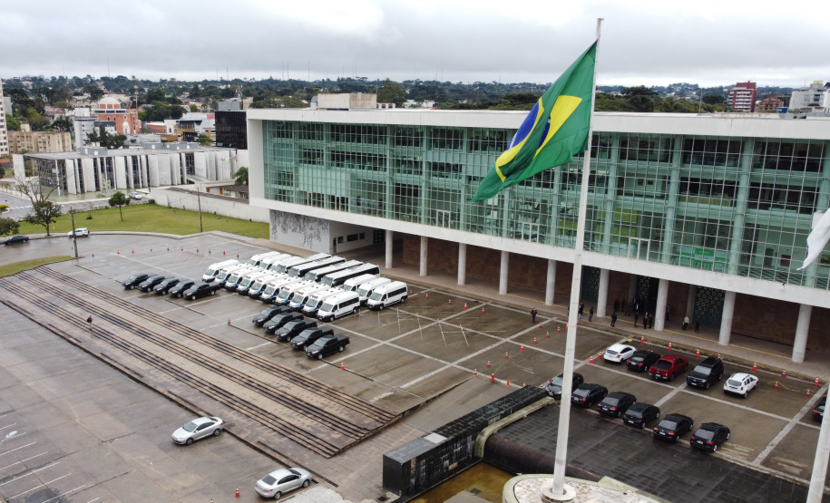 Estado entrega R$ 3,9 milhões em nova frota de veículos ao Departamento Penitenciário