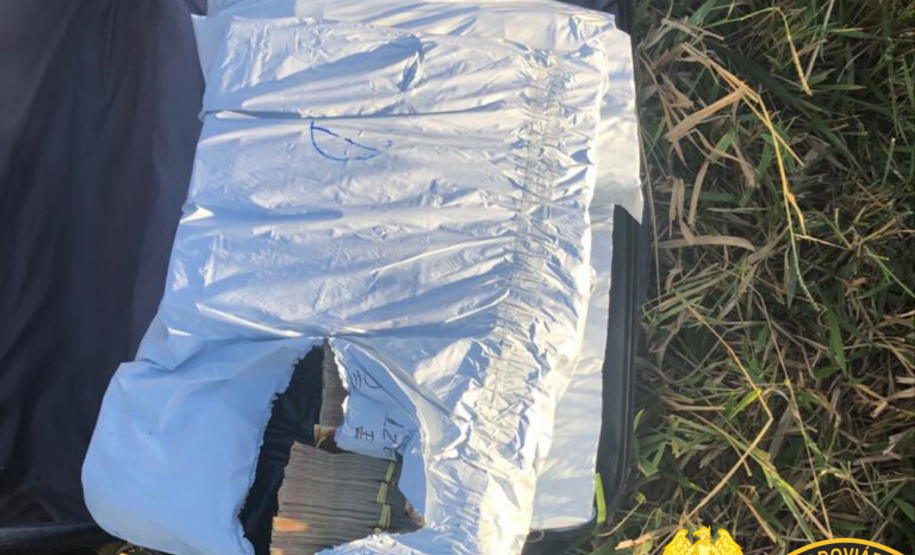 Helicóptero cai em área rural e PM apreende R$ 500 mil em dinheiro no Noroeste do estado