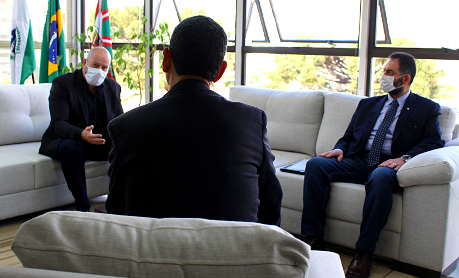 Secretário coronel Marinho recebe novo presidente do Conseg de Pontal do Paraná