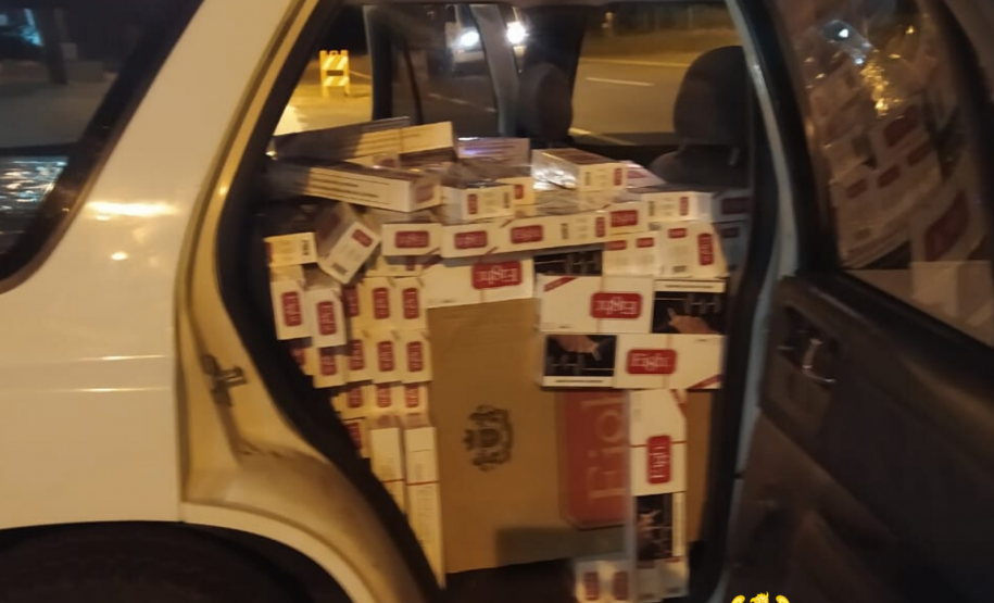 BPRv apreende carro carregado com 6,5 mil maços de cigarros contrabandeados no Oeste do estado
