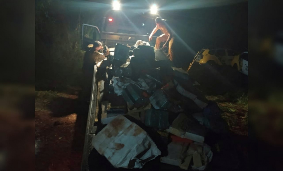PM apreende mais de três toneladas de maconha em área rural de Toledo, no oeste do Paraná