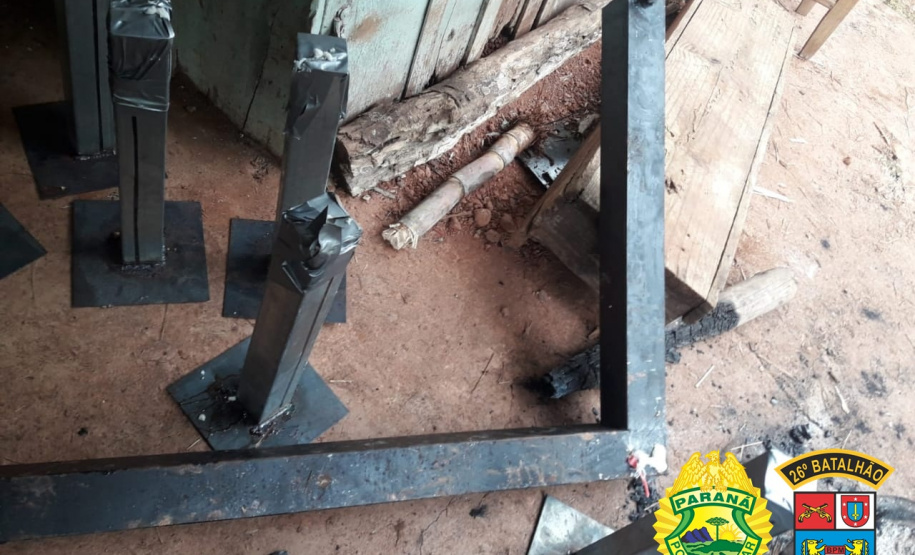 Nos Campos Gerais, PM encontra artefatos explosivos e miguelitos após denúncia anônima