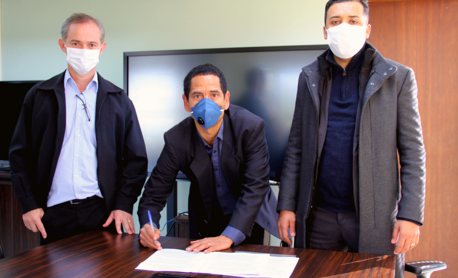 Secretaria da Segurança Pública firma parceria com Arapongas para compartilhamento de informações confidenciais