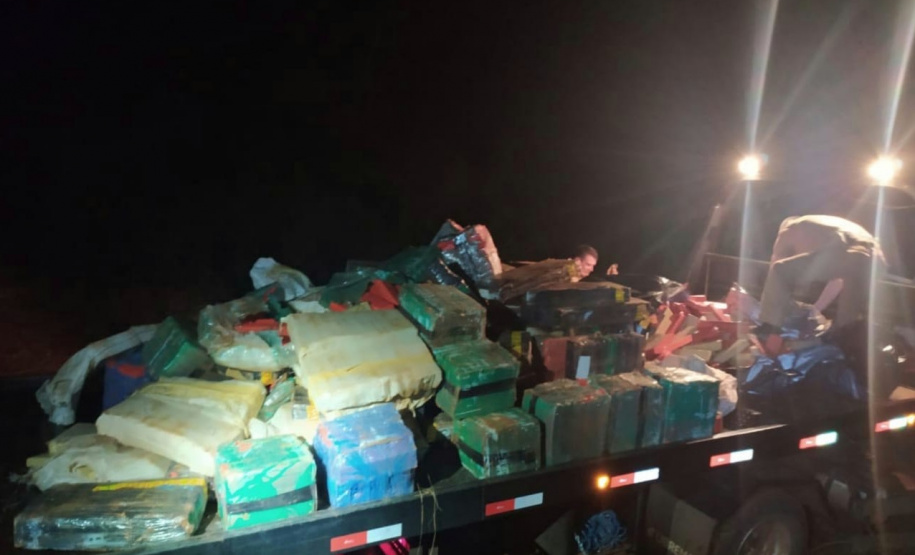 PM apreende mais de três toneladas de maconha em área rural de Toledo, no oeste do Paraná