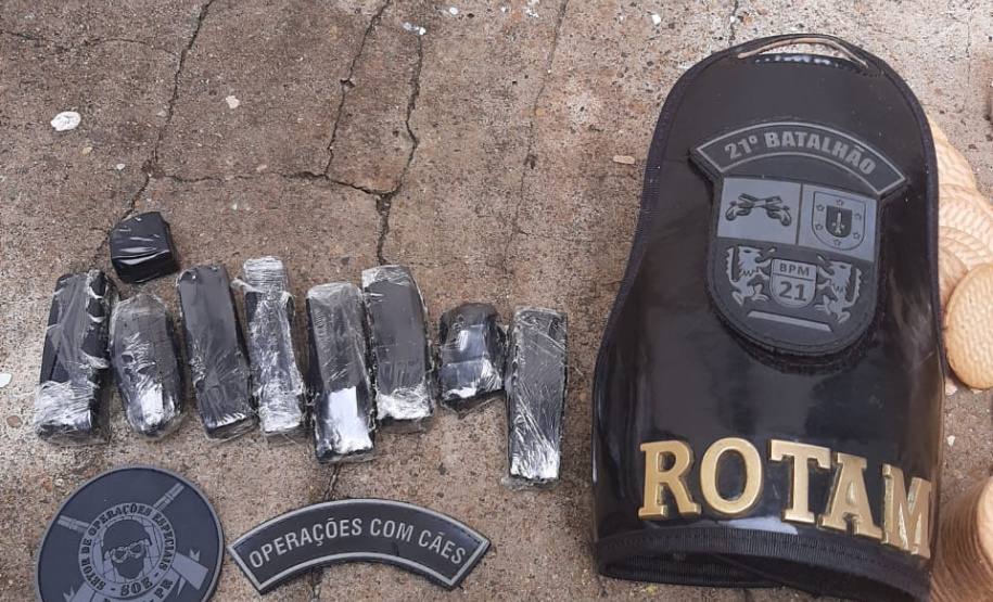 Depen e PM apreendem maconha, cocaína e LSD que seriam entregues a preso de Francisco Beltrão